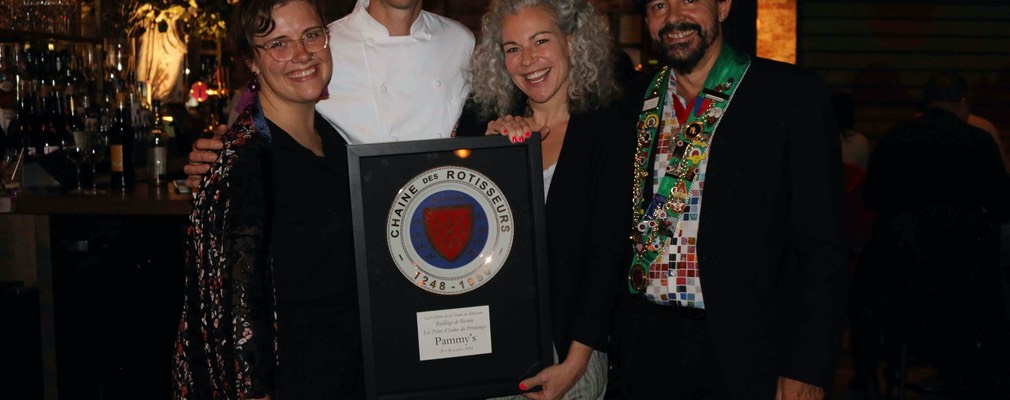 Boston Pammy's 28 sm